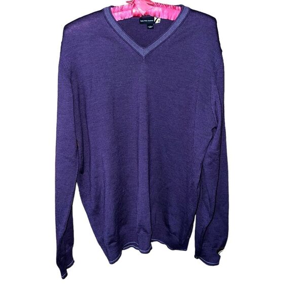 Saks Fifth Avenue purple V-neck men’s long sleeved sweater size large - Picture 1 of 5